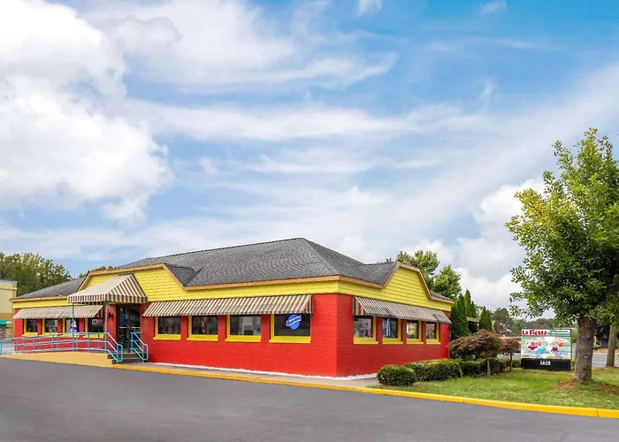 Days Inn & Suites By Wyndham Albany